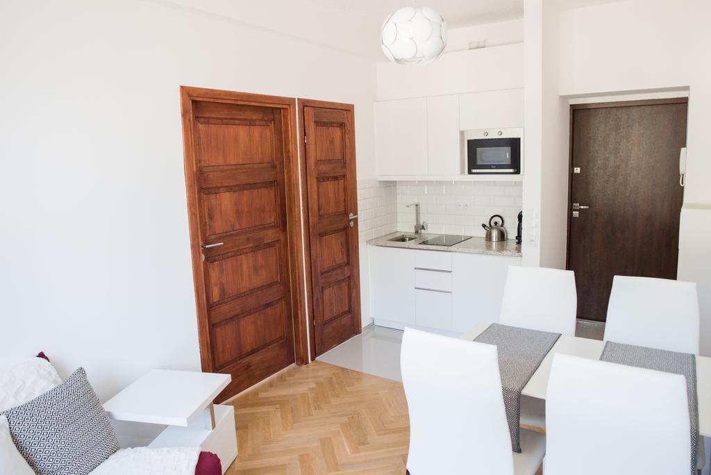 Apartment Nearto Old Town Na Ustroniu Street Krakow Bagian luar foto